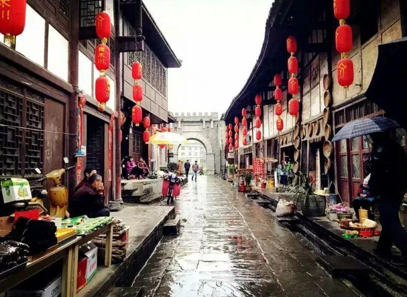 探索7岁多的孩子还有换牙的迹象正常吗?,解答您的疑问